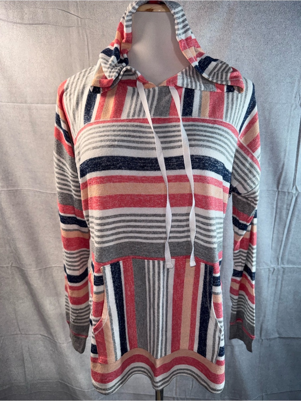 2124-Secret Treasures Striped Hooded Pullover in Coral, Navy & Gray